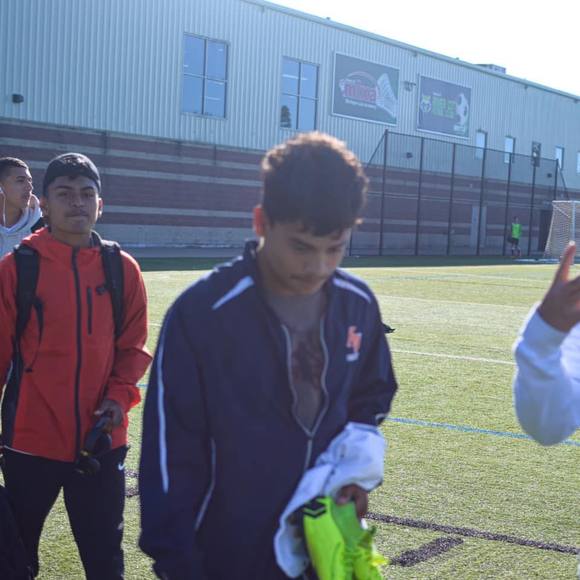 Meet your Posher, Luis - Picture 1 of 1